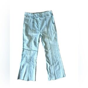 Forever 21 Light Wash Flare Jeans Size 27​​​​​​​​